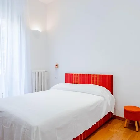 Apartamento The Queen, Ac, Parking By Happyhostorino Turim