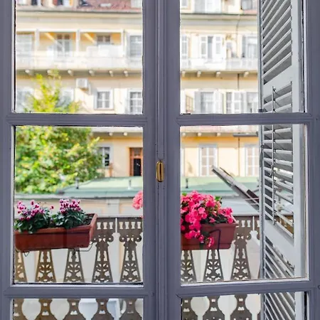 아파트 The Queen, Ac, Parking By Happyhostorino 토리노