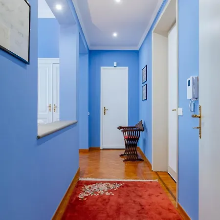 Apartamento The Queen, Ac, Parking By Happyhostorino Turim